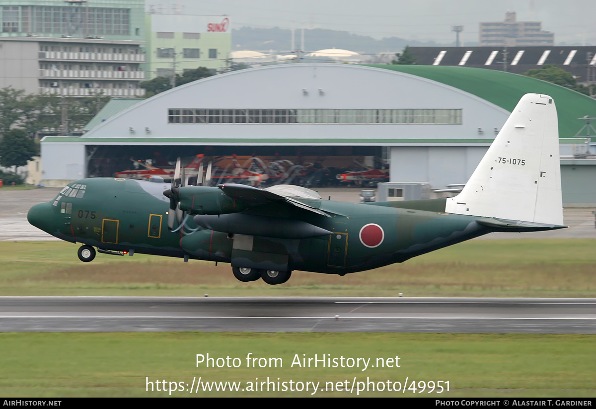 Aircraft Photo of 75-1075 | Lockheed C-130H Hercules | Japan - Air Force | AirHistory.net #49951