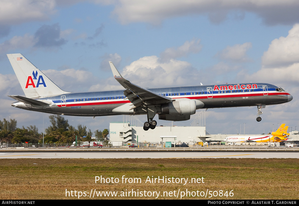 Aircraft Photo of N662AA | Boeing 757-223 | American Airlines | AirHistory.net #50846