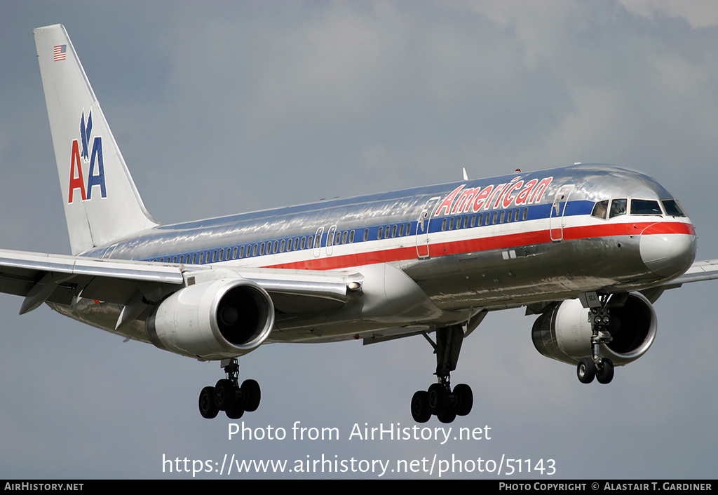 Aircraft Photo of N653A | Boeing 757-223 | American Airlines | AirHistory.net #51143