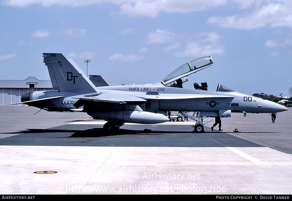 Aircraft Photo of 165528 | McDonnell Douglas F/A-18D Hornet | USA - Marines | AirHistory.net #52106