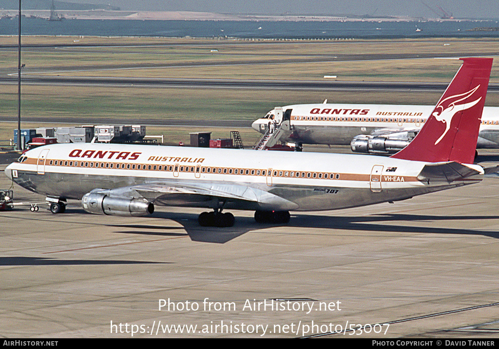 Aircraft Photo of VH-EAA | Boeing 707-338C | Qantas | AirHistory.net #53007