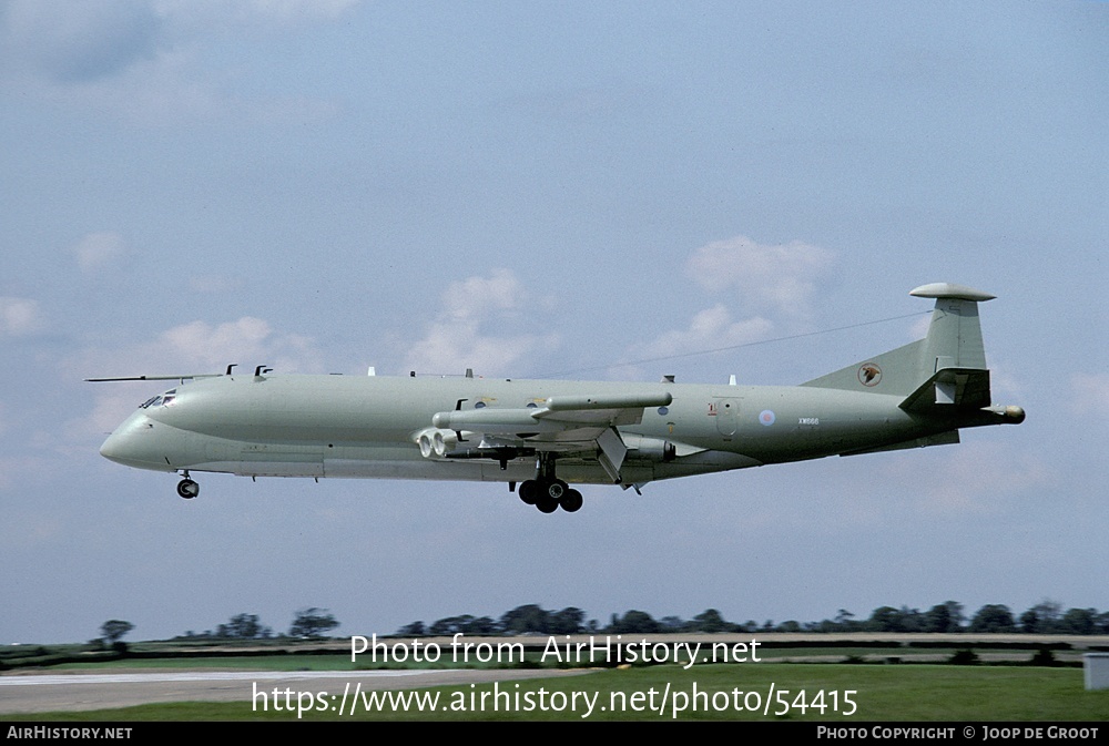 Aircraft Photo of XW666 | Hawker Siddeley HS-801 Nimrod R.1P | UK - Air Force | AirHistory.net #54415