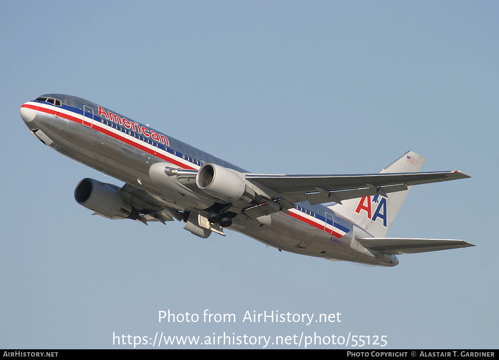 Aircraft Photo of N325AA | Boeing 767-223/ER | American Airlines | AirHistory.net #55125