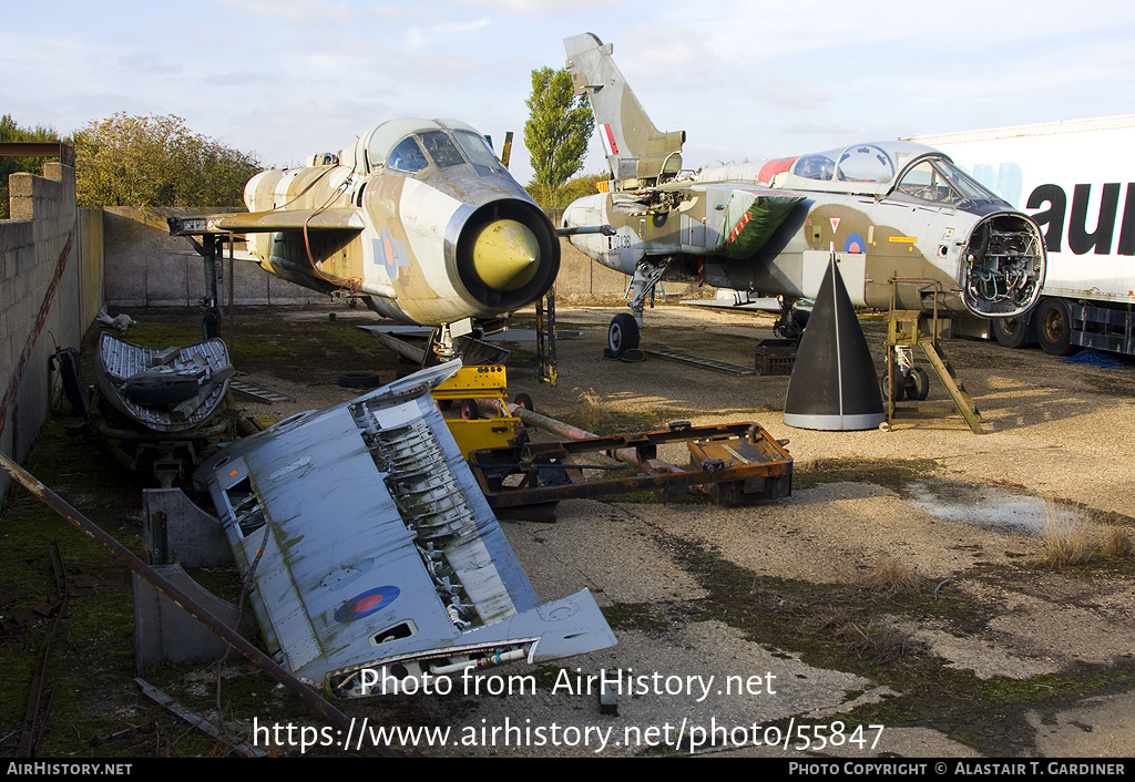 Aircraft Photo of XS416 | English Electric Lightning T5 | UK - Air Force | AirHistory.net #55847