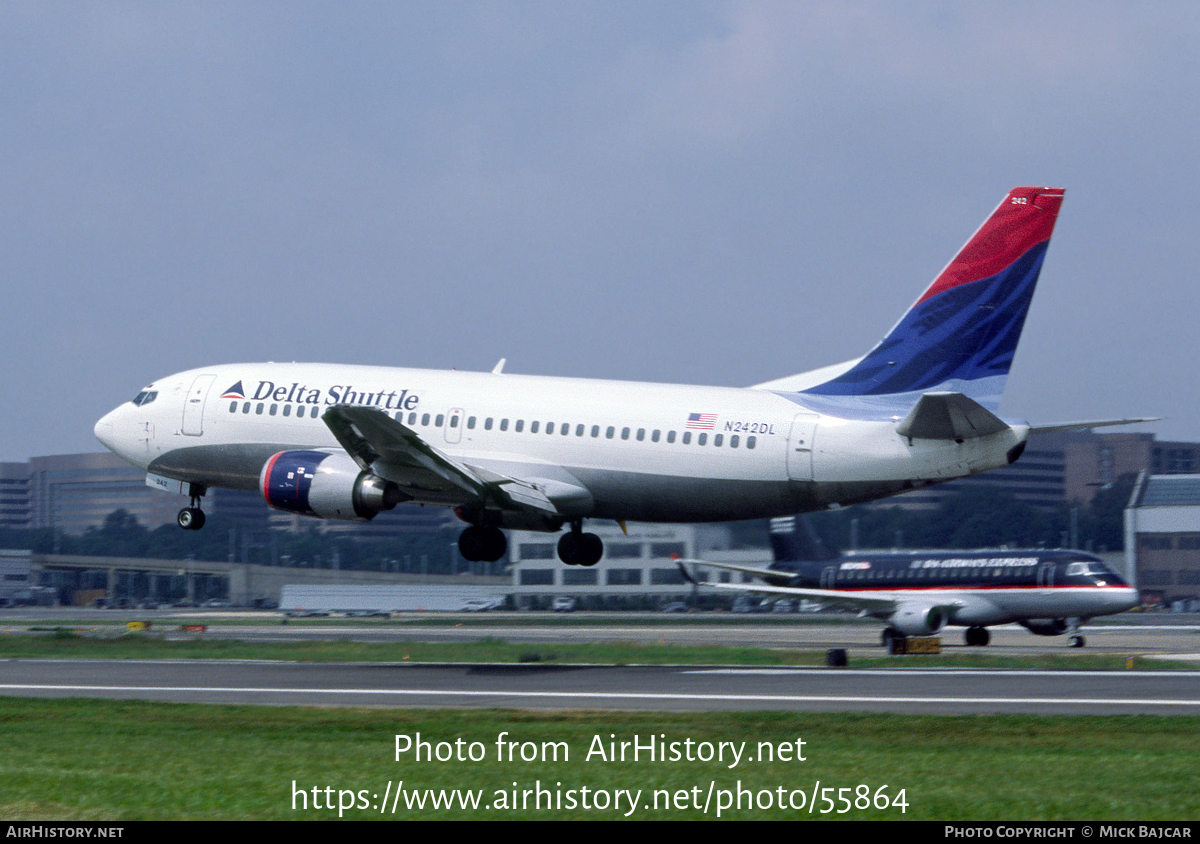 Aircraft Photo of N242DL | Boeing 737-330 | Delta Shuttle | AirHistory.net #55864