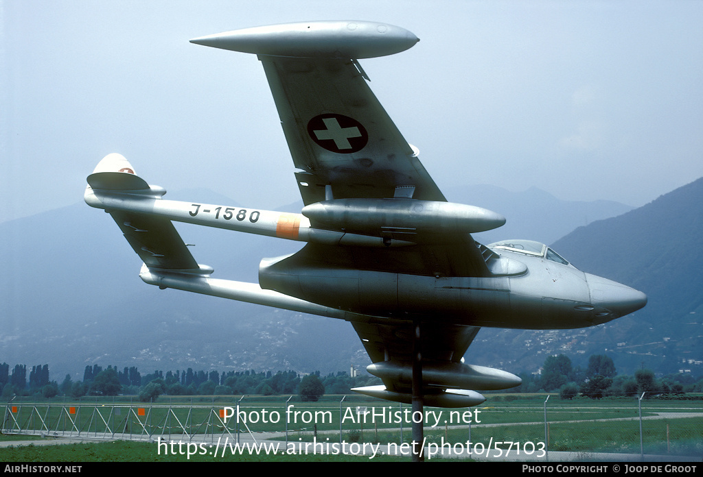 Aircraft Photo of J-1580 | De Havilland D.H. 112 Venom FB50 | Switzerland - Air Force | AirHistory.net #57103