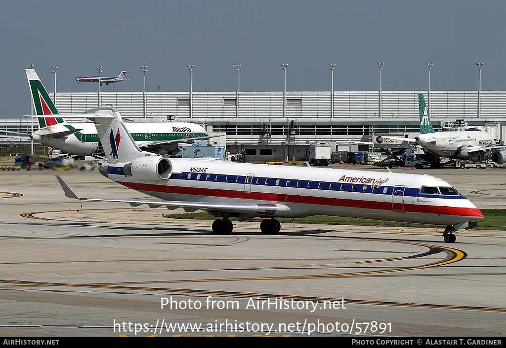 Aircraft Photo of N513AE | Bombardier CRJ-701ER (CL-600-2C10) | American Eagle | AirHistory.net #57891