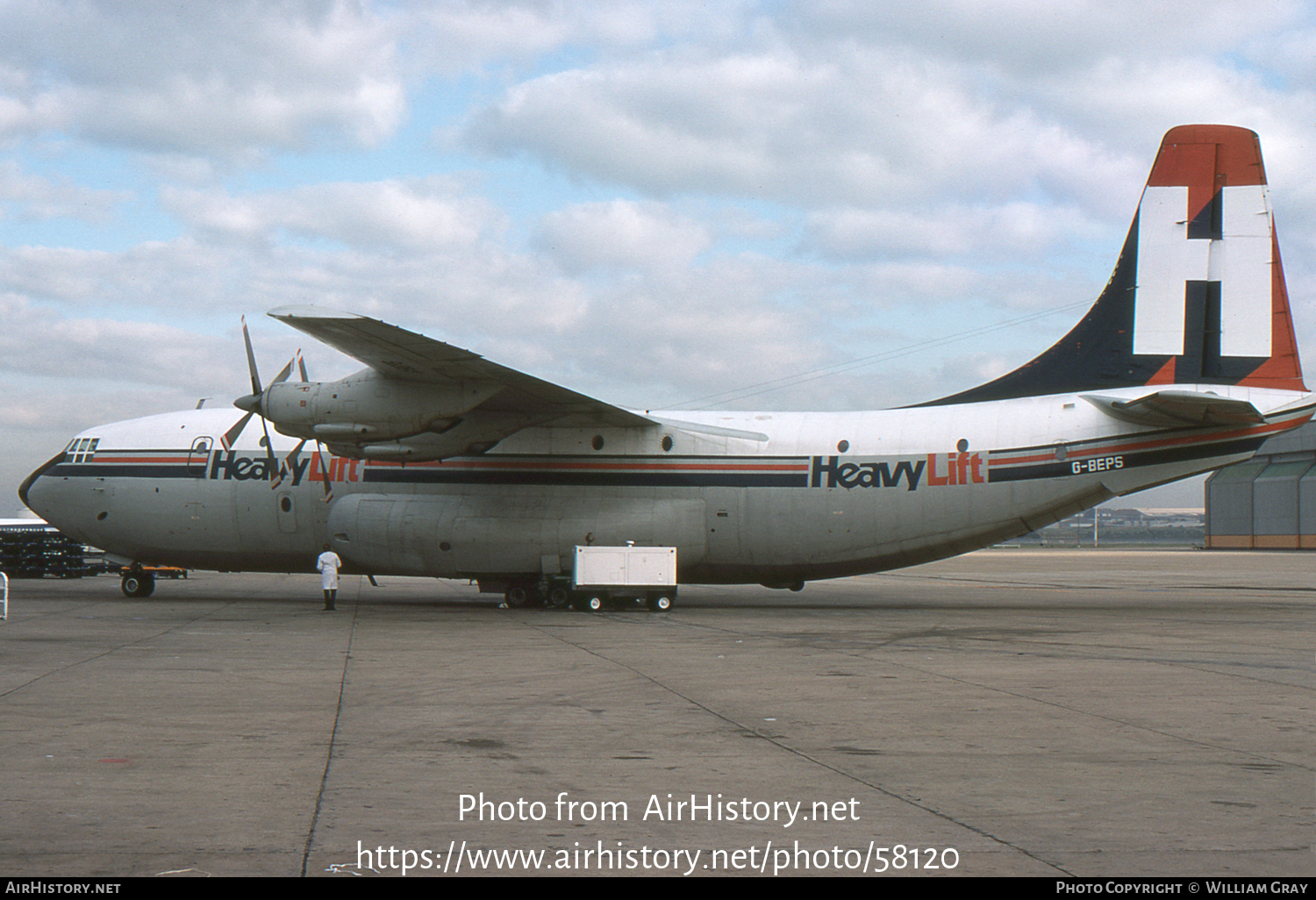 Aircraft Photo of G-BEPS | Short SC.5 Belfast C1 | HeavyLift Cargo Airlines | AirHistory.net #58120