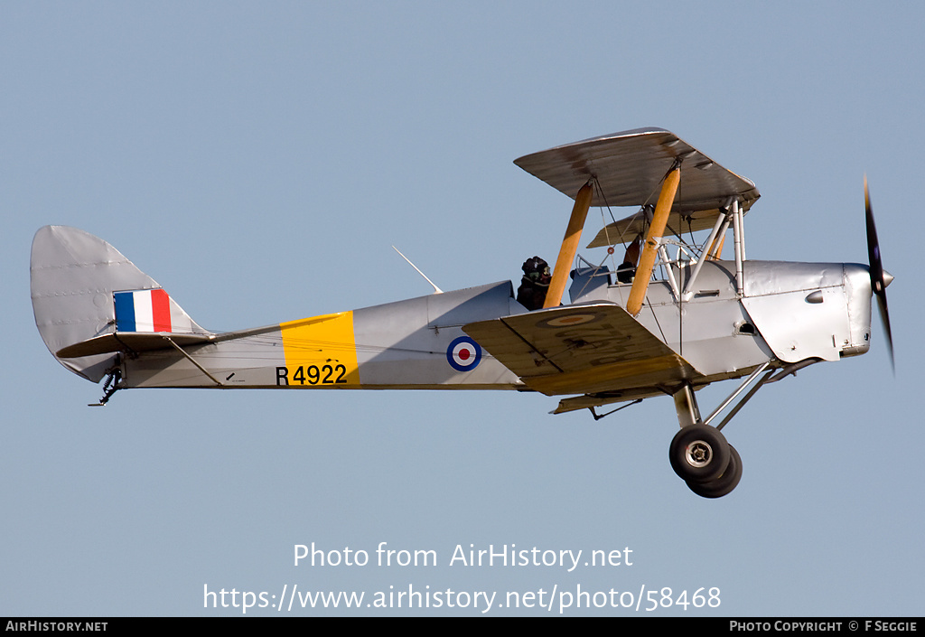 Aircraft Photo of G-APAO / R4922 | De Havilland D.H. 82A Tiger Moth II | UK - Air Force | AirHistory.net #58468