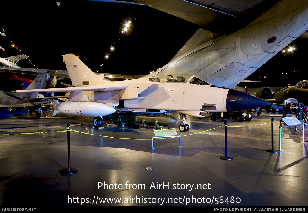 Aircraft Photo of ZA374 | Panavia Tornado GR1 | UK - Air Force | AirHistory.net #58480