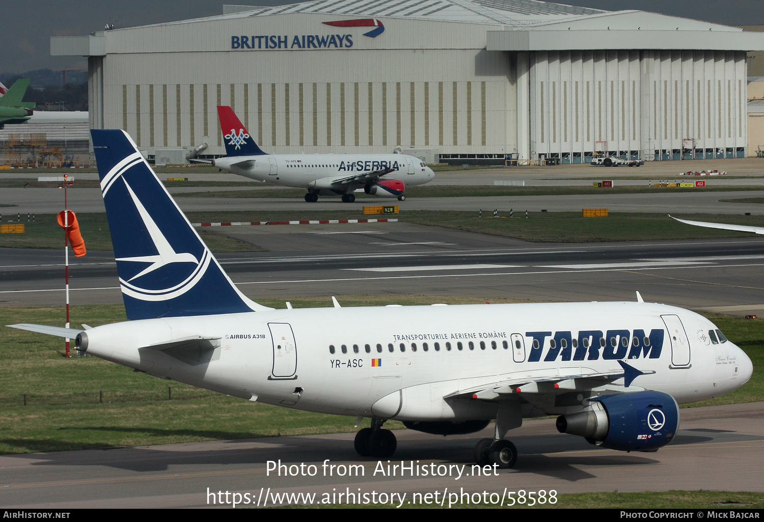 Aircraft Photo of YR-ASC | Airbus A318-111 | TAROM - Transporturile Aeriene Române | AirHistory.net #58588