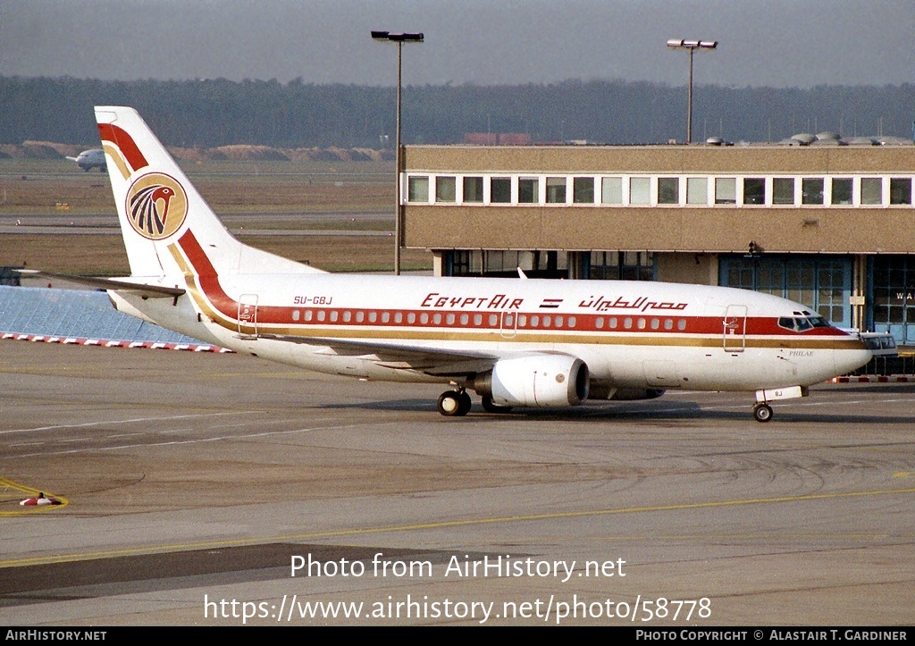 Aircraft Photo of SU-GBJ | Boeing 737-566 | EgyptAir | AirHistory.net #58778