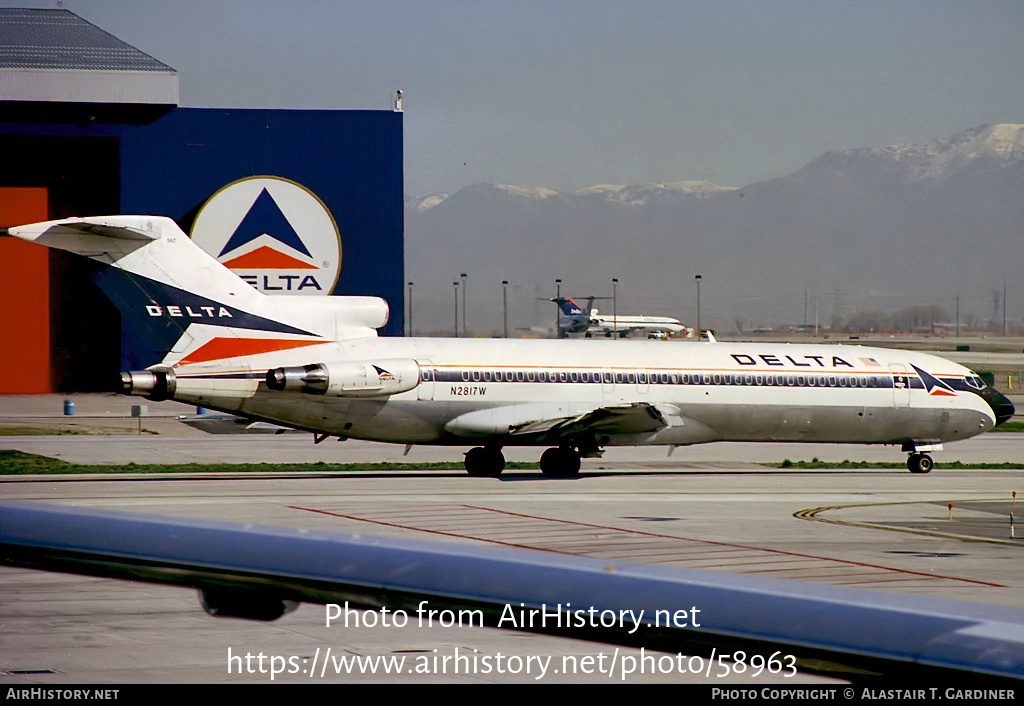 Aircraft Photo of N2817W | Boeing 727-247/Adv | Delta Air Lines | AirHistory.net #58963