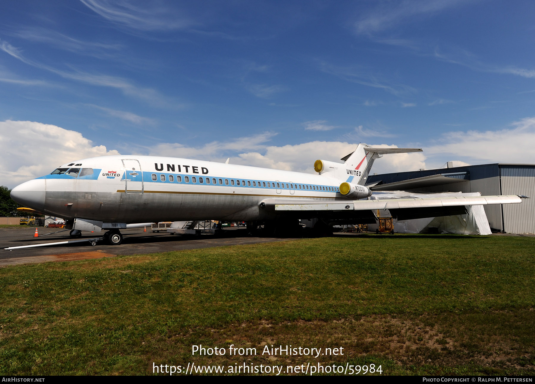 Aircraft Photo of N7001U | Boeing 727-22 | United Air Lines | AirHistory.net #59984