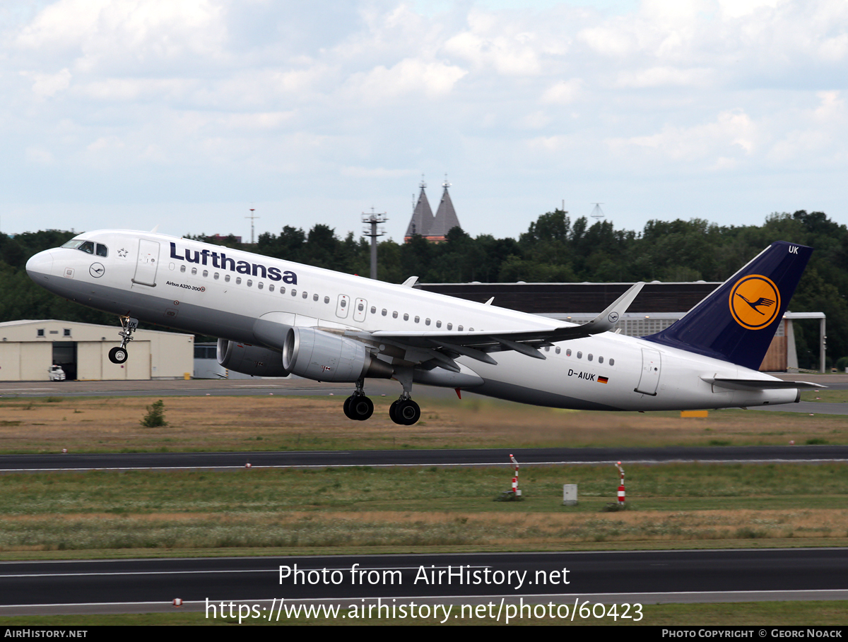 Aircraft Photo of D-AIUK | Airbus A320-214 | Lufthansa | AirHistory.net #60423