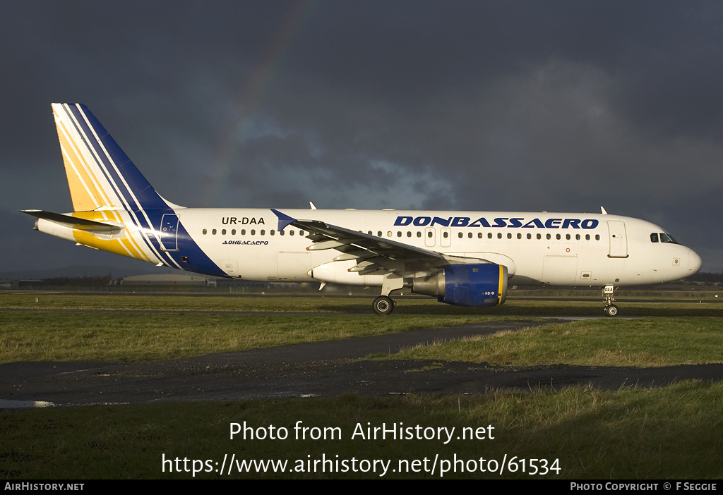 Aircraft Photo of UR-DAA | Airbus A320-211 | Donbassaero | AirHistory.net #61534