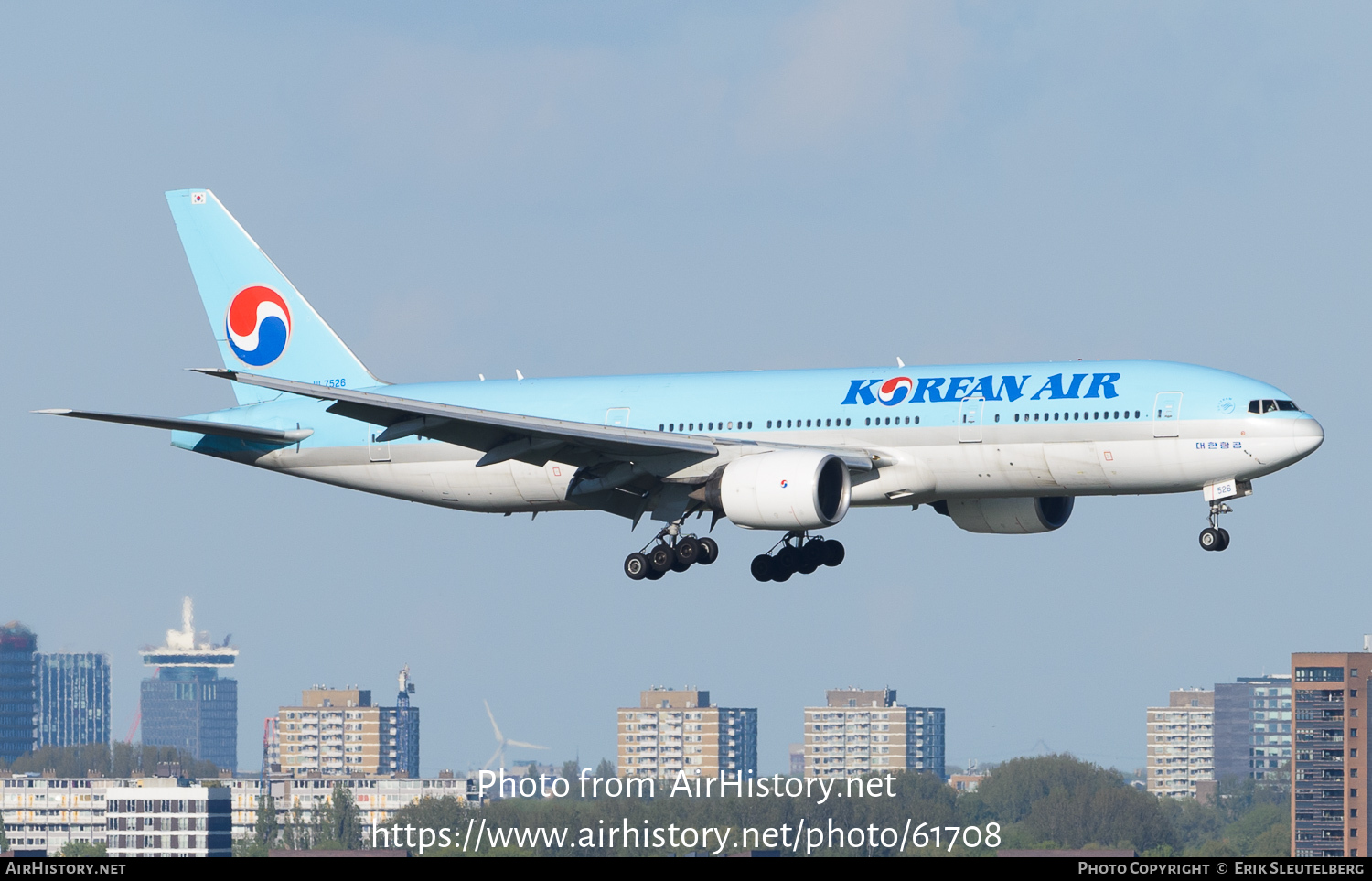 Aircraft Photo of HL7526 | Boeing 777-2B5/ER | Korean Air | AirHistory.net #61708