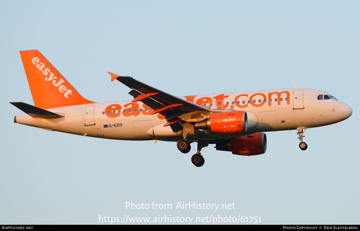 Aircraft Photo of G-EZIS | Airbus A319-111 | EasyJet | AirHistory.net #61751