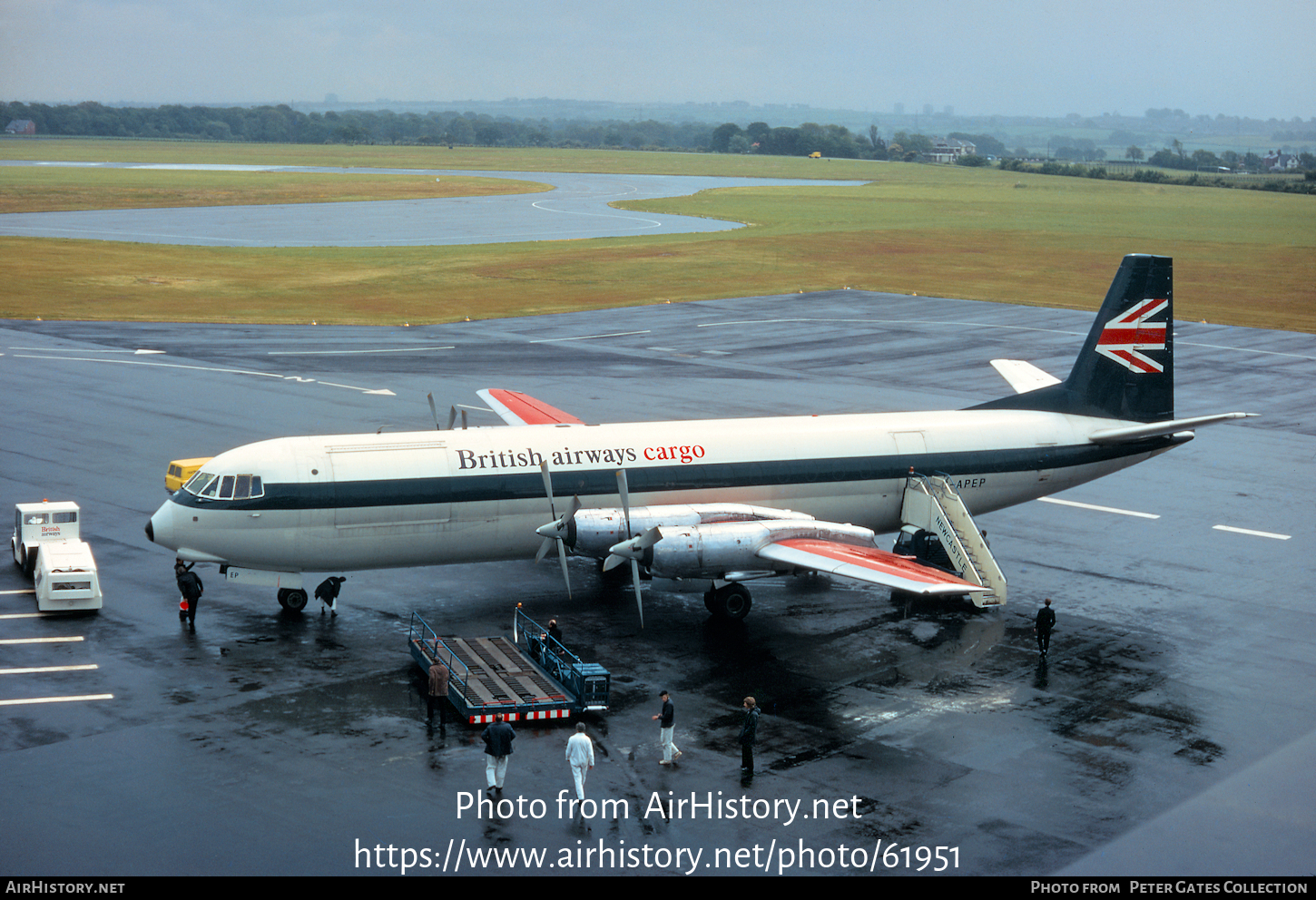 Aircraft Photo of G-APEP | Vickers 953C Merchantman | British Airways Cargo | AirHistory.net #61951