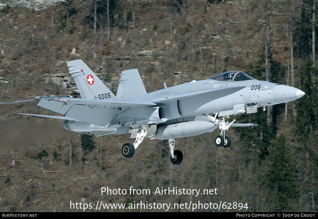 Aircraft Photo of J-5006 | McDonnell Douglas F/A-18C Hornet | Switzerland - Air Force | AirHistory.net #62894