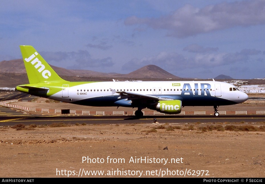 Aircraft Photo of G-BXKC | Airbus A320-214 | JMC Air | AirHistory.net #62972