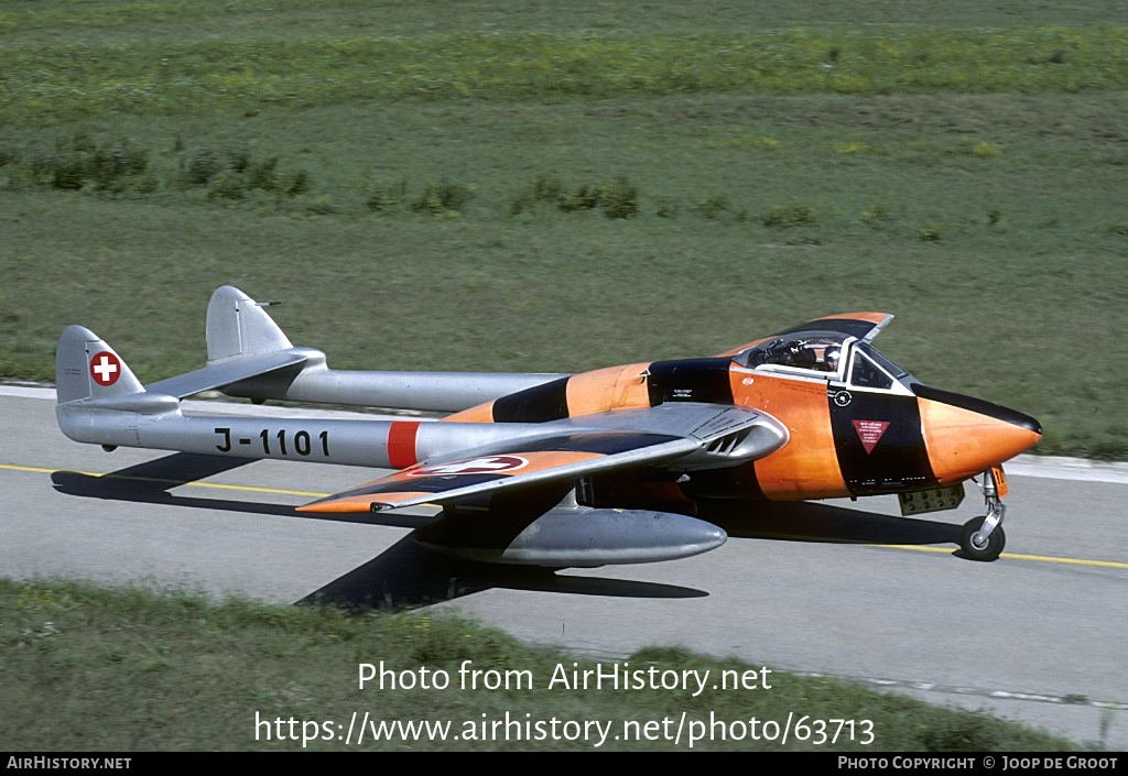 Aircraft Photo of J-1101 | De Havilland D.H. 100 Vampire FB6 | Switzerland - Air Force | AirHistory.net #63713