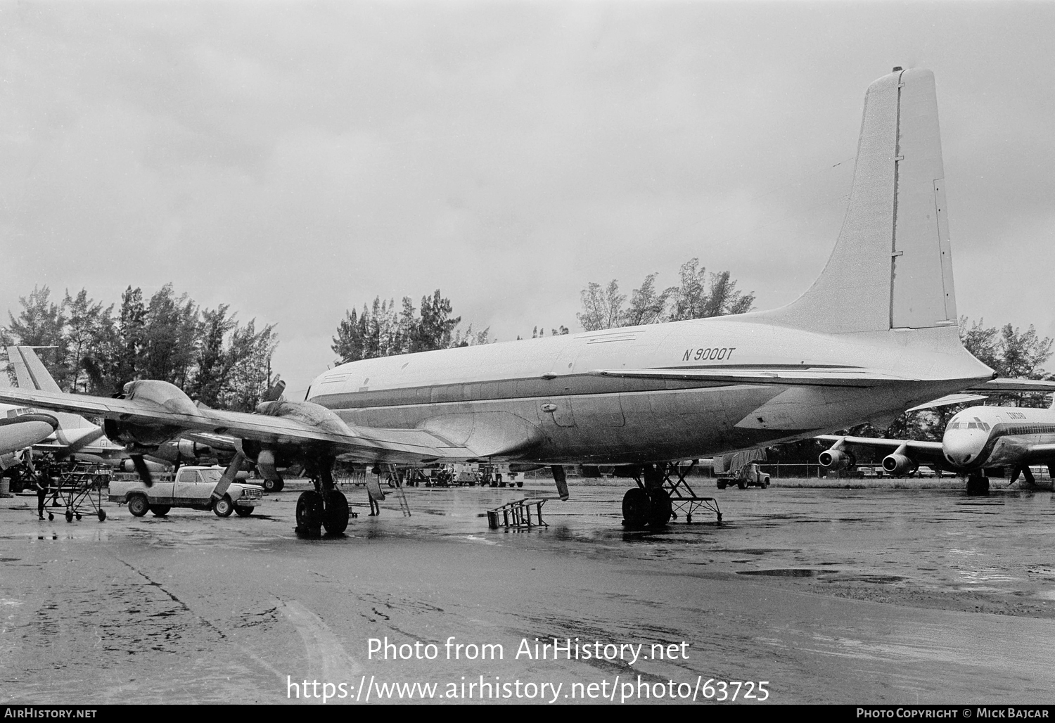 Aircraft Photo of N9000T | Douglas DC-7C(F) | AirHistory.net #63725