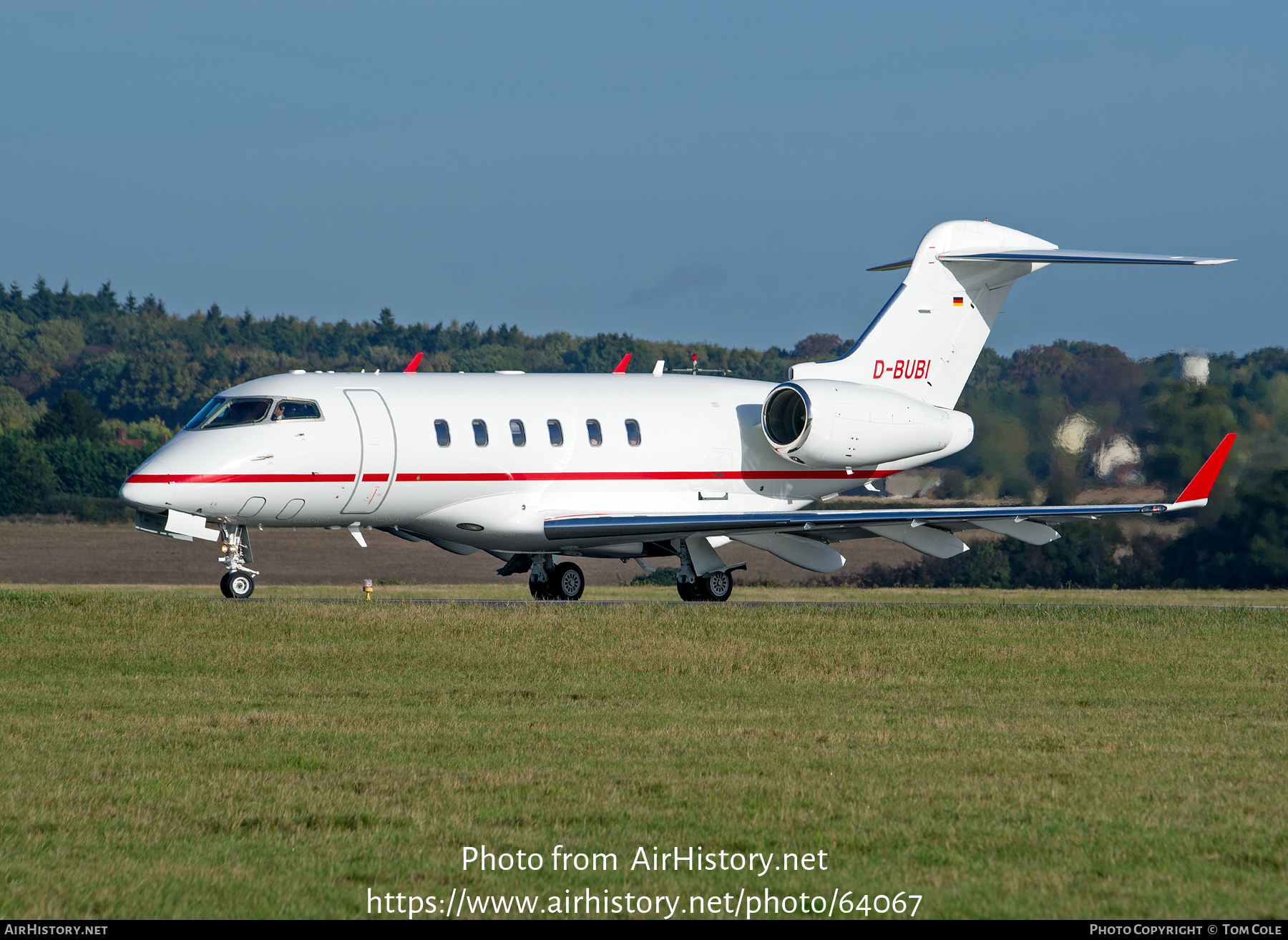 Aircraft Photo of D-BUBI | Bombardier Challenger 300 (BD-100-1A10) | AirHistory.net #64067