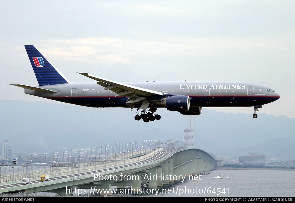 Aircraft Photo of N220UA | Boeing 777-222/ER | United Airlines | AirHistory.net #64541