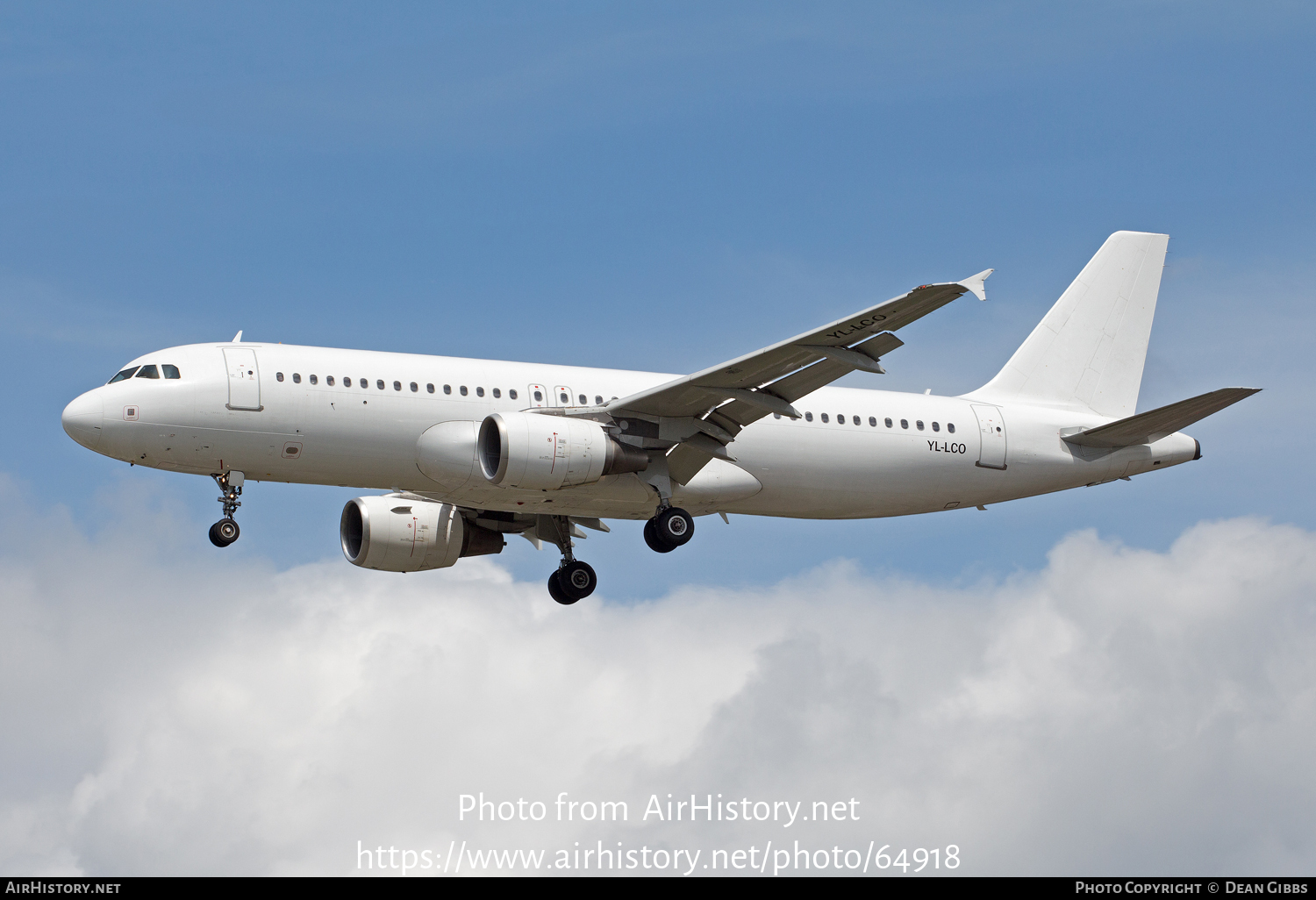 Aircraft Photo of YL-LCO | Airbus A320-214 | AirHistory.net #64918