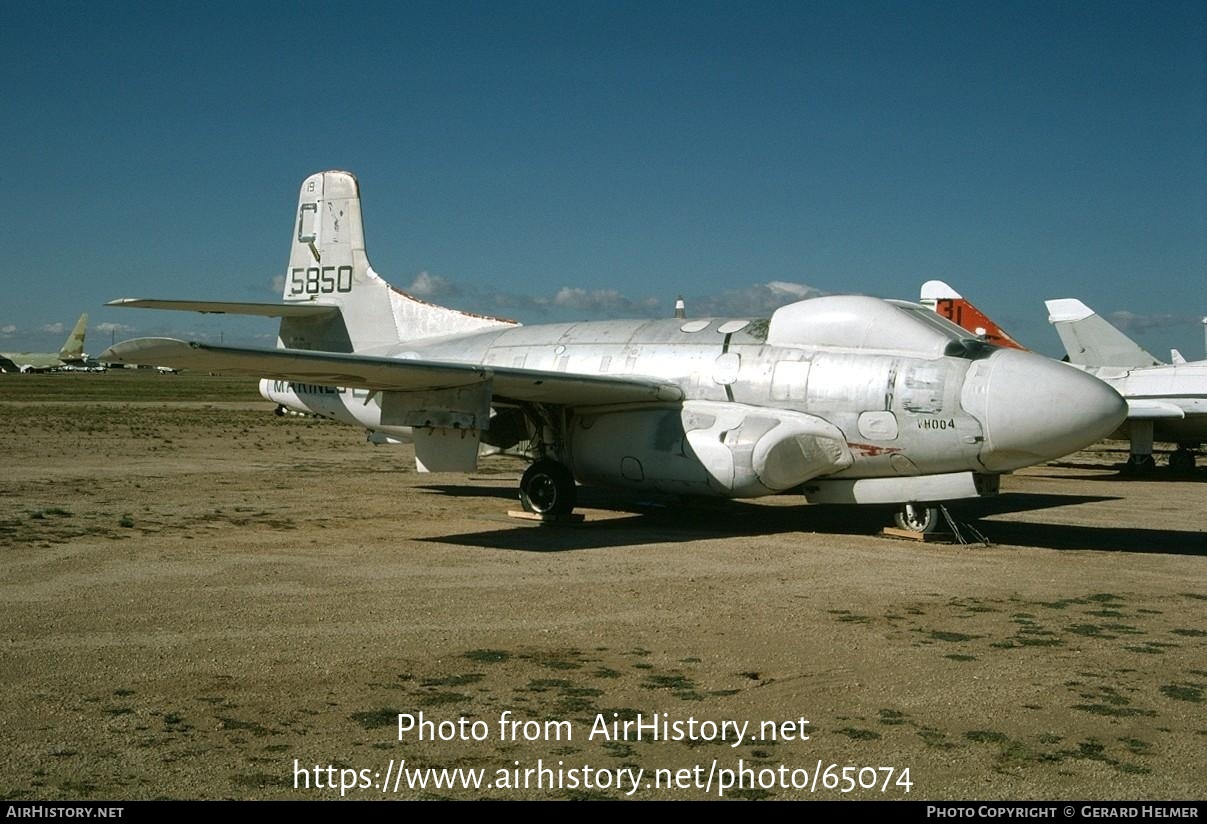 Aircraft Photo of 125850 | Douglas F-10B Skyknight (F3D-2) | USA - Marines | AirHistory.net #65074