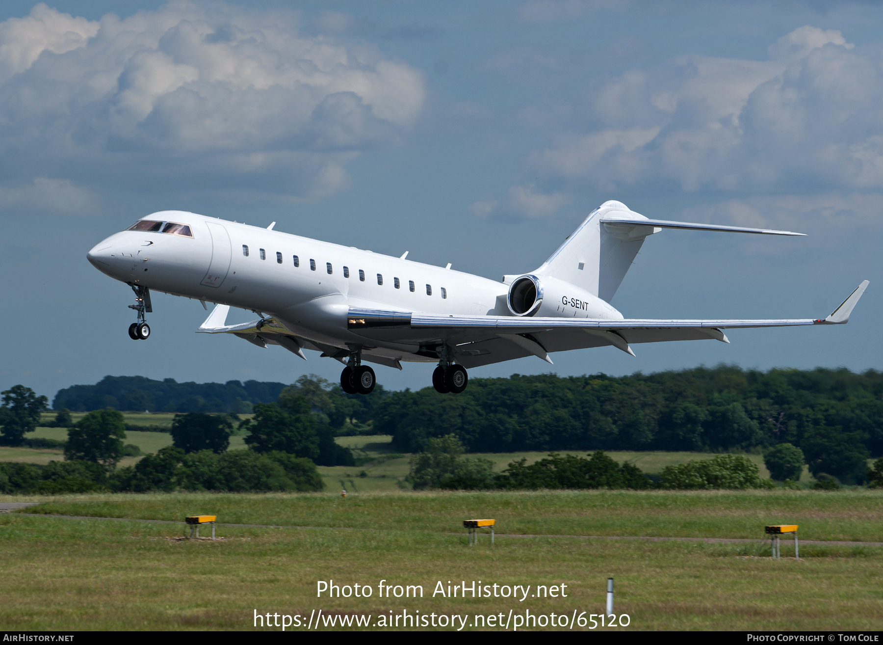 Aircraft Photo of G-SENT | Bombardier Global Express (BD-700-1A10) | AirHistory.net #65120