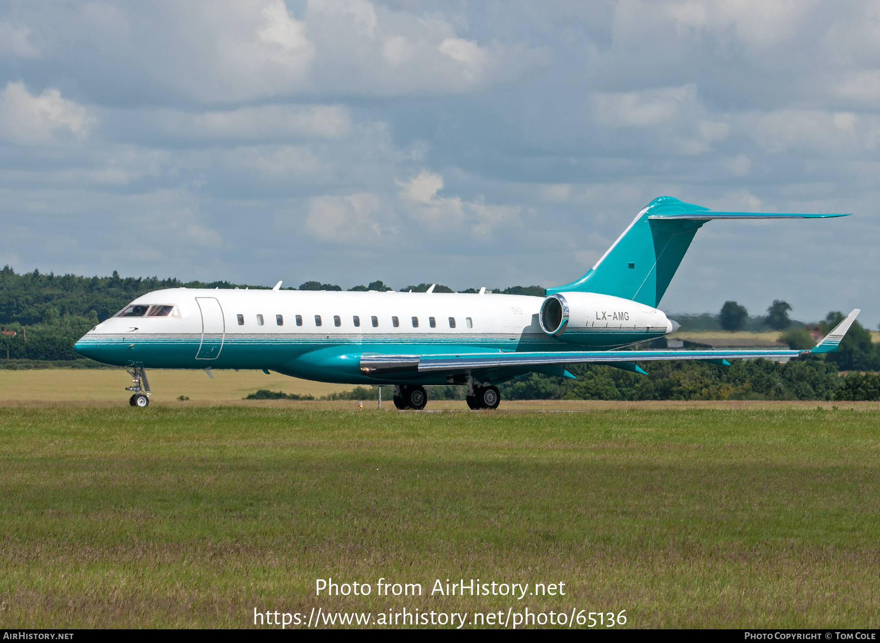 Aircraft Photo of LX-AMG | Bombardier Global Express (BD-700-1A10) | AirHistory.net #65136