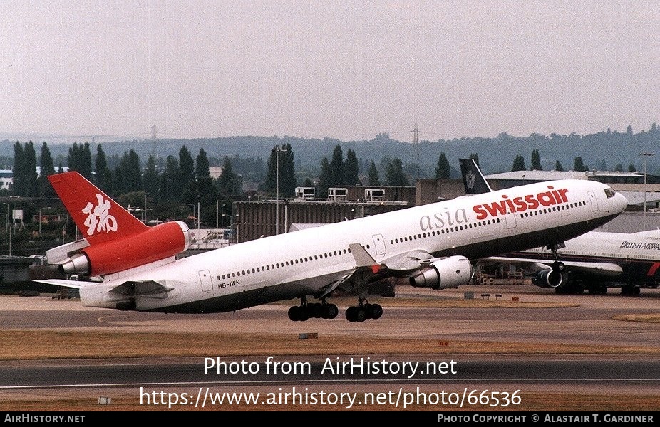 Aircraft Photo of HB-IWN | McDonnell Douglas MD-11 | Swissair Asia | AirHistory.net #66536