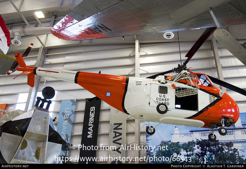 Aircraft Photo of 1258 | Sikorsky CH-19E Chickasaw (S-55B) | USA - Coast Guard | AirHistory.net #66543