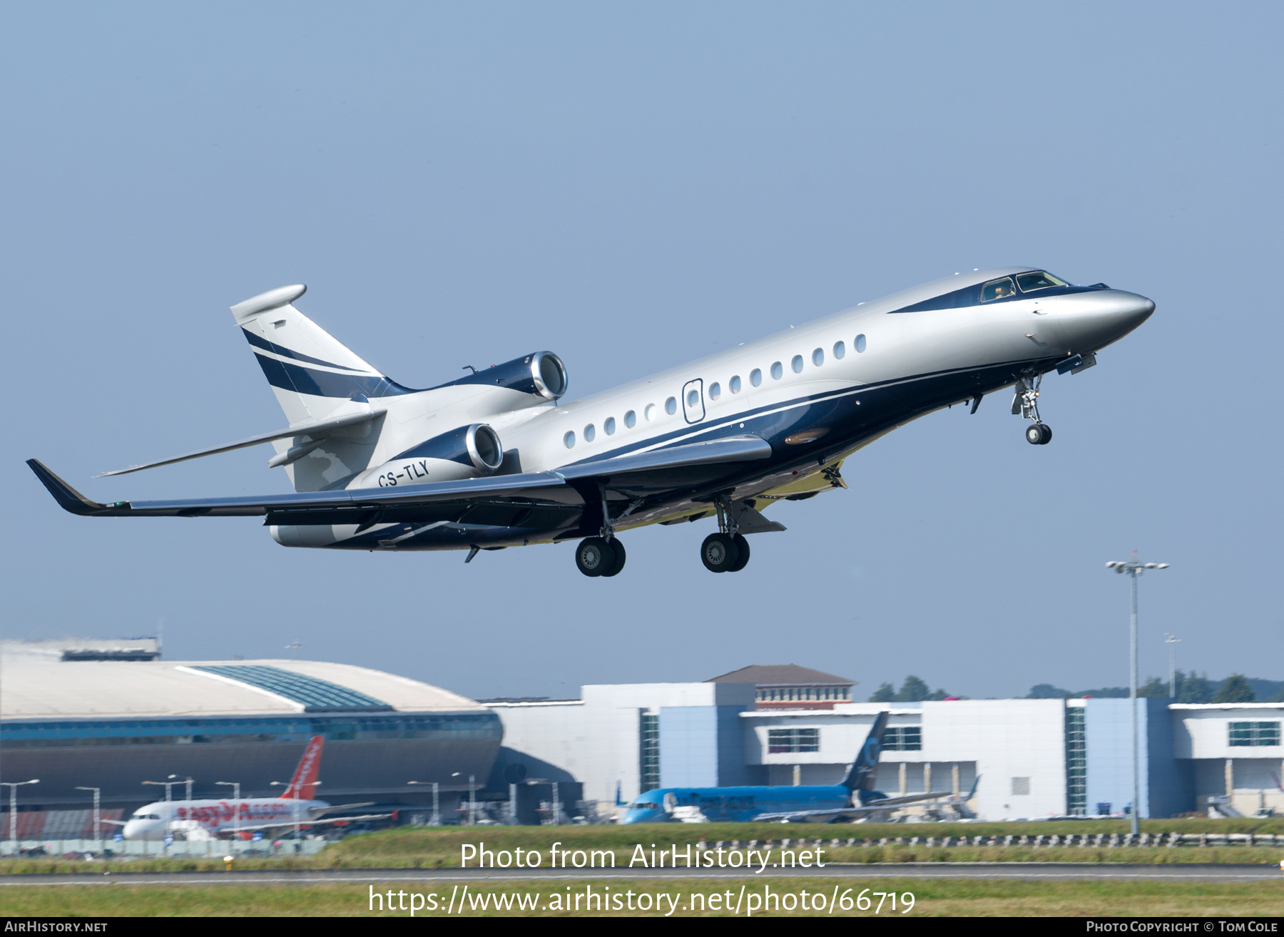 Aircraft Photo of CS-TLY | Dassault Falcon 7X | AirHistory.net #66719