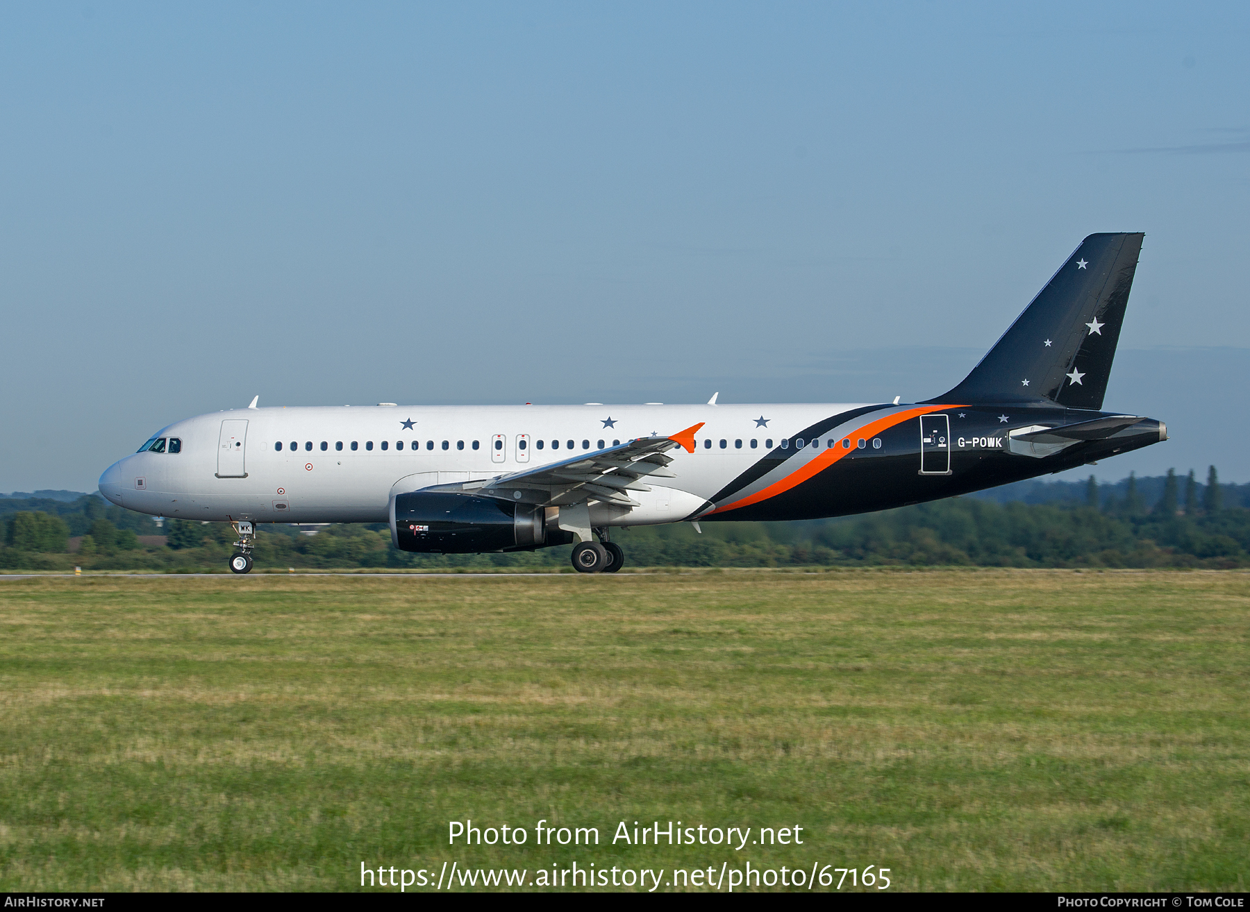 Aircraft Photo of G-POWK | Airbus A320-233 | Titan Airways | AirHistory.net #67165