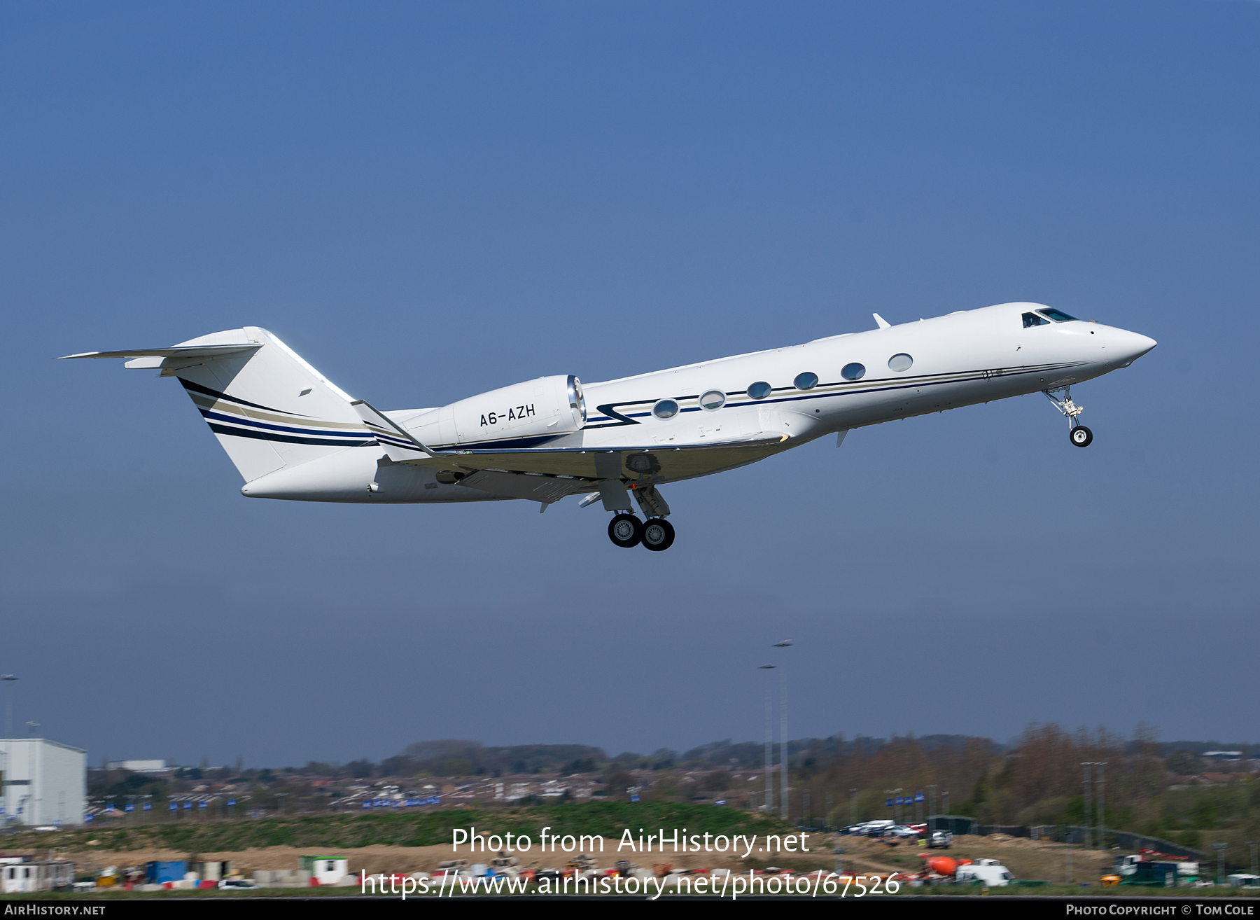 Aircraft Photo of A6-AZH | Gulfstream Aerospace G-IV-X Gulfstream G450 | AirHistory.net #67526