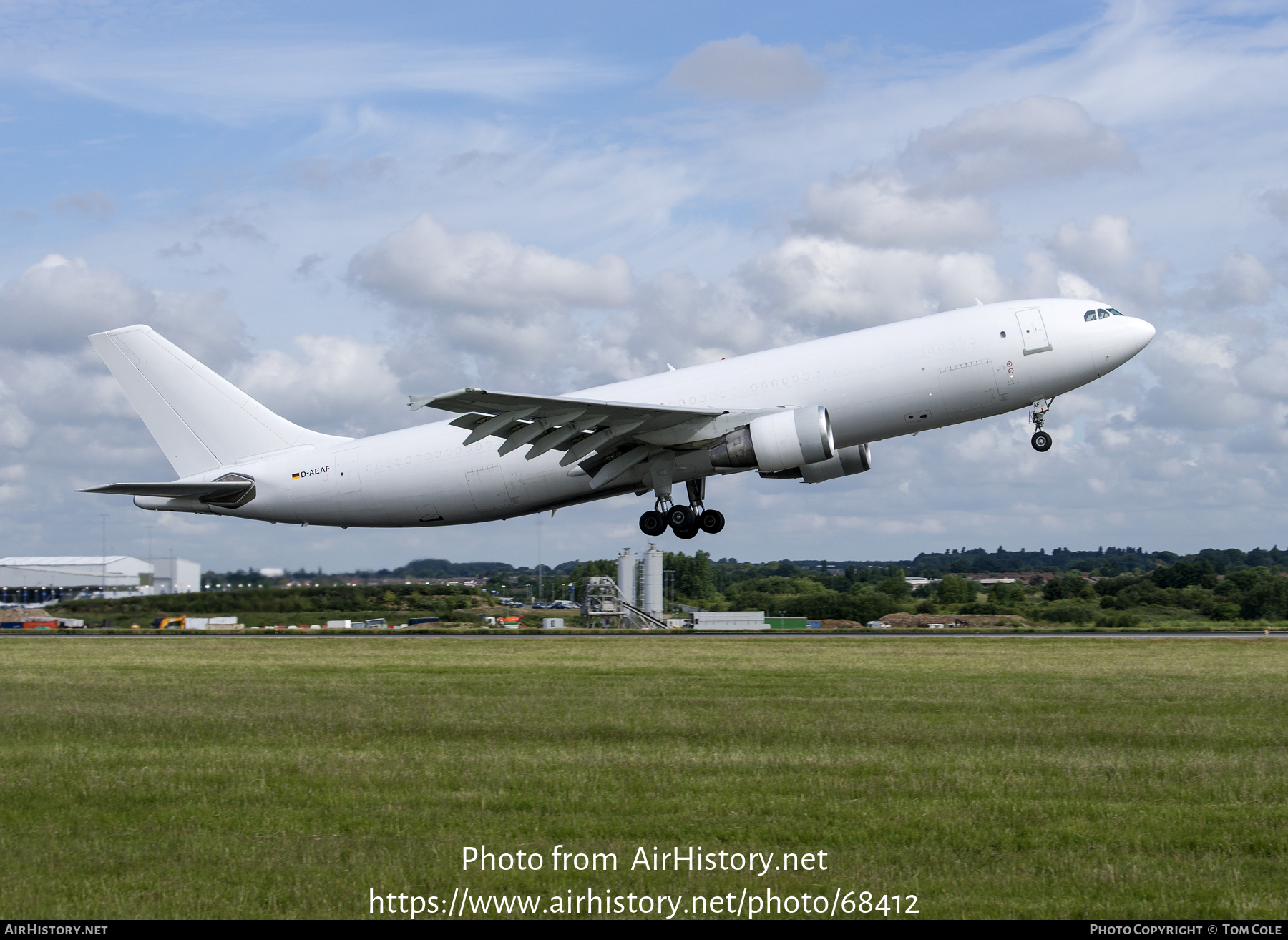 Aircraft Photo of D-AEAF | Airbus A300B4-622R(F) | AirHistory.net #68412