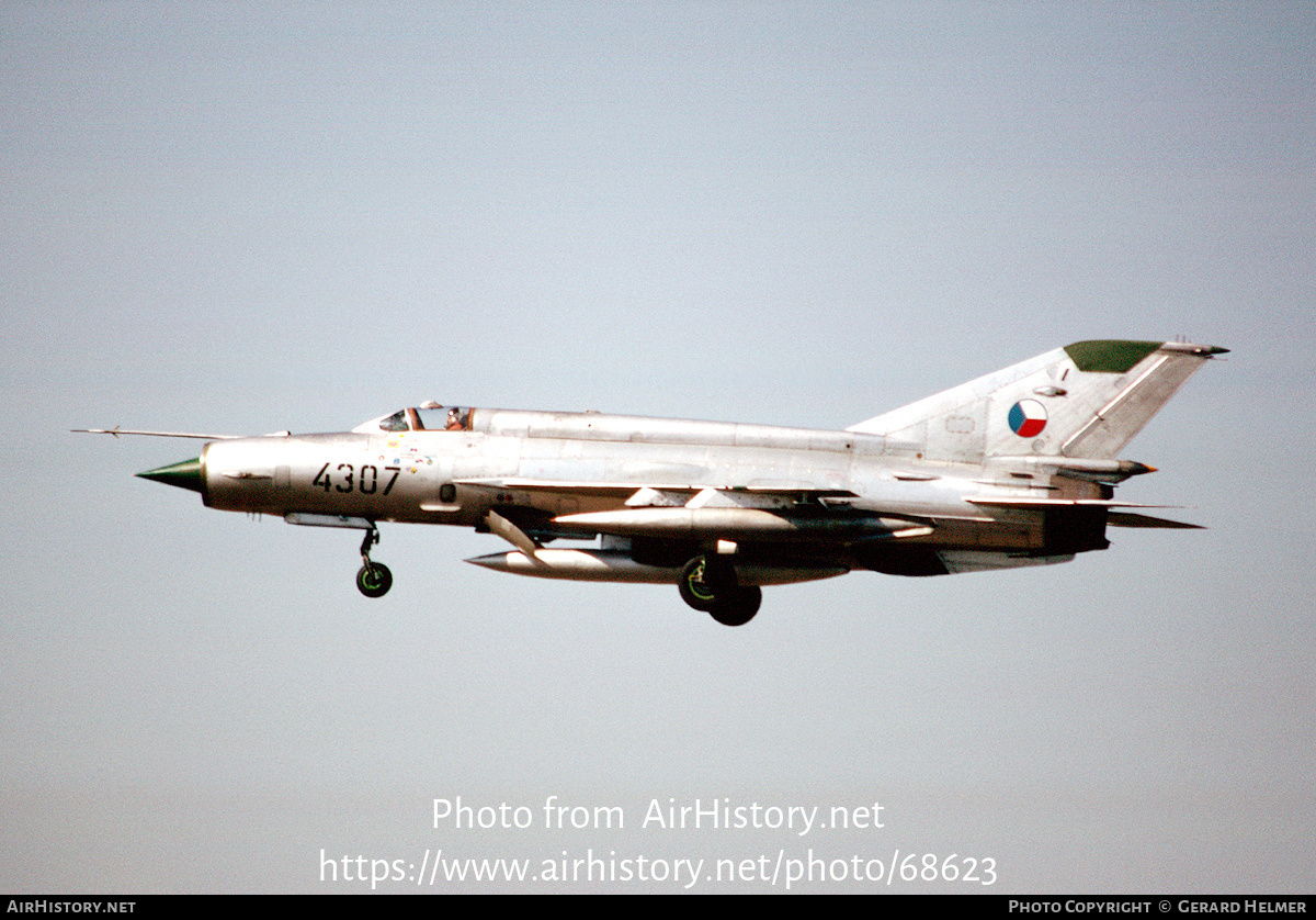 Aircraft Photo of 4307 | Mikoyan-Gurevich MiG-21MF | Czechia - Air Force | AirHistory.net #68623