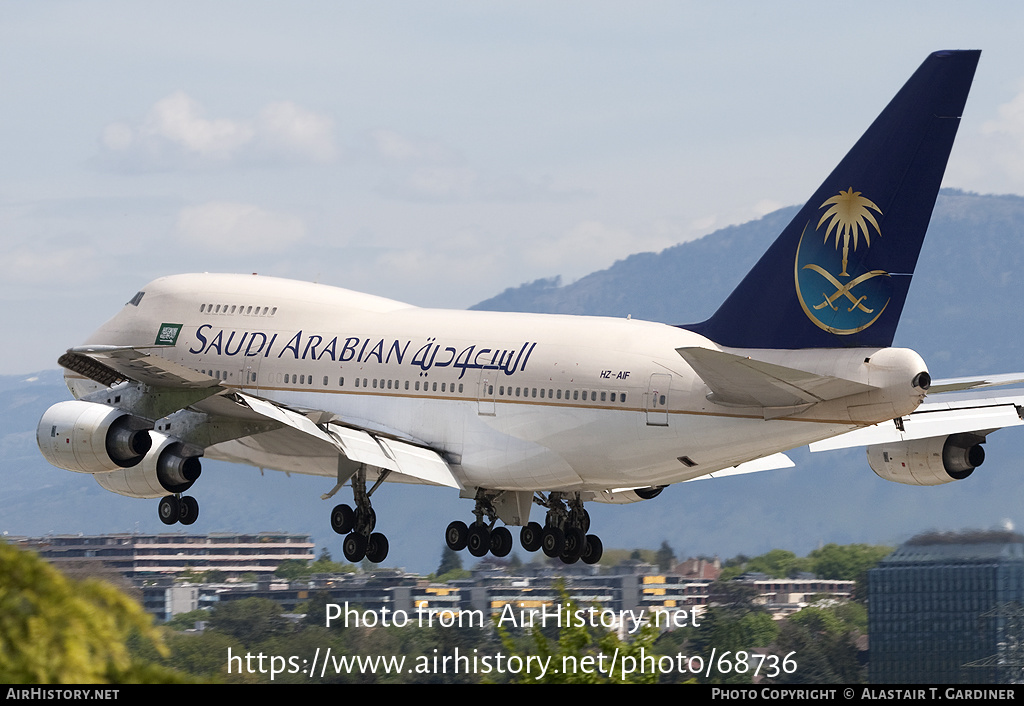 Aircraft Photo of HZ-AIF | Boeing 747SP-68 | Saudi Arabian Royal Flight | AirHistory.net #68736