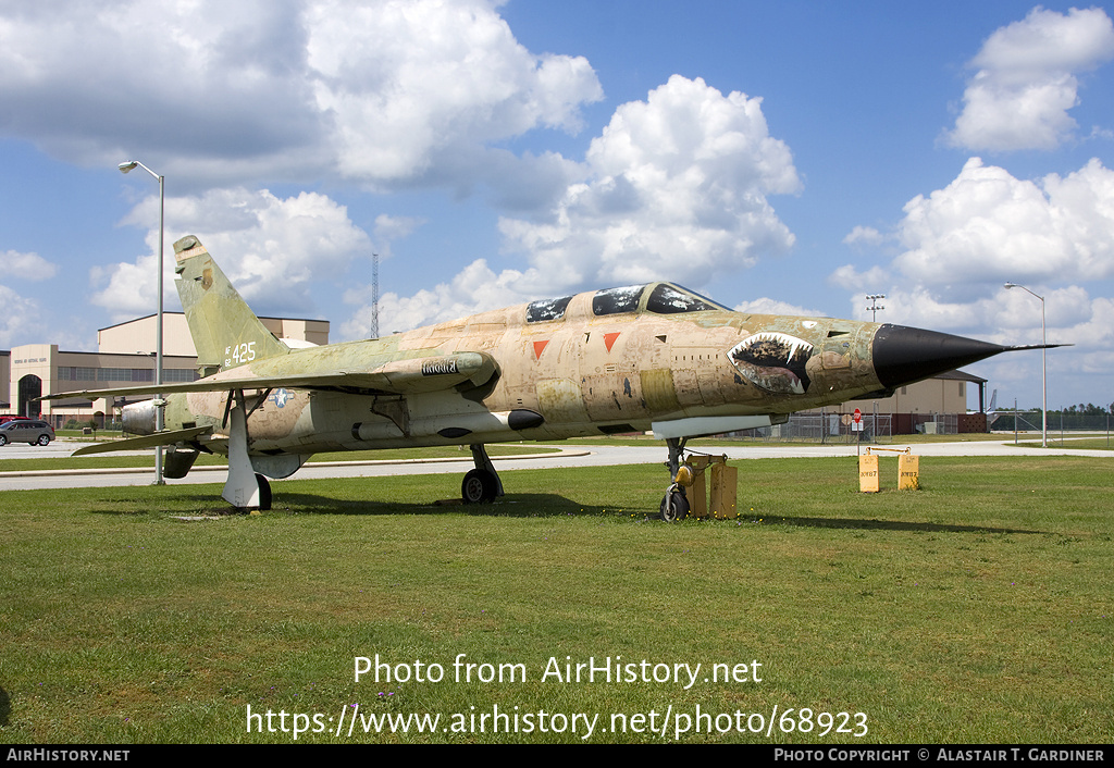 Aircraft Photo of 62-4425 / AF62-425 | Republic F-105G Thunderchief | USA - Air Force | AirHistory.net #68923