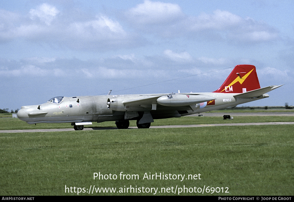 Aircraft Photo of WD955 | English Electric Canberra T17A | UK - Air Force | AirHistory.net #69012