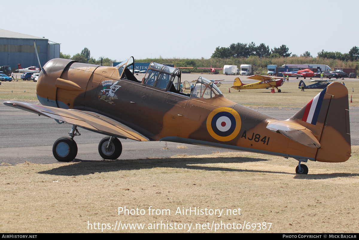 Aircraft Photo of G-BJST / AJ841 | North American T-6H Harvard Mk IV | UK - Air Force | AirHistory.net #69387