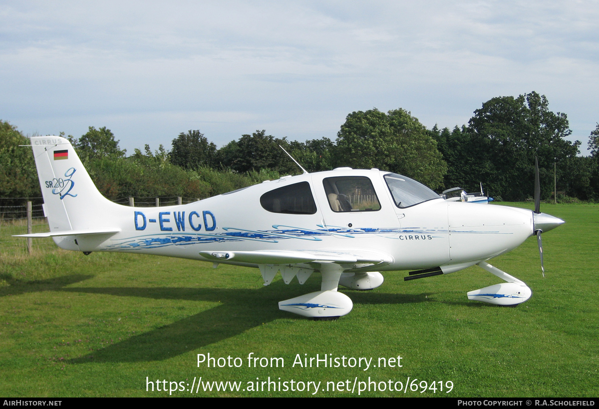 Aircraft Photo of D-EWCD | Cirrus SR-20 G2 | AirHistory.net #69419