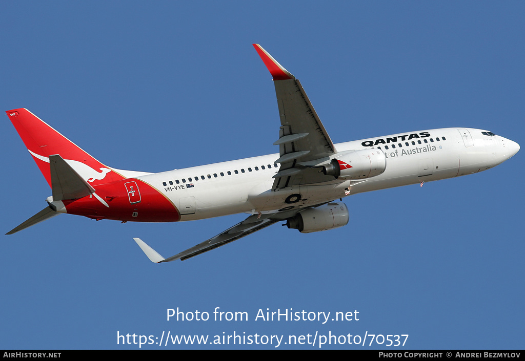 Aircraft Photo of VH-VYE | Boeing 737-838 | Qantas | AirHistory.net #70537