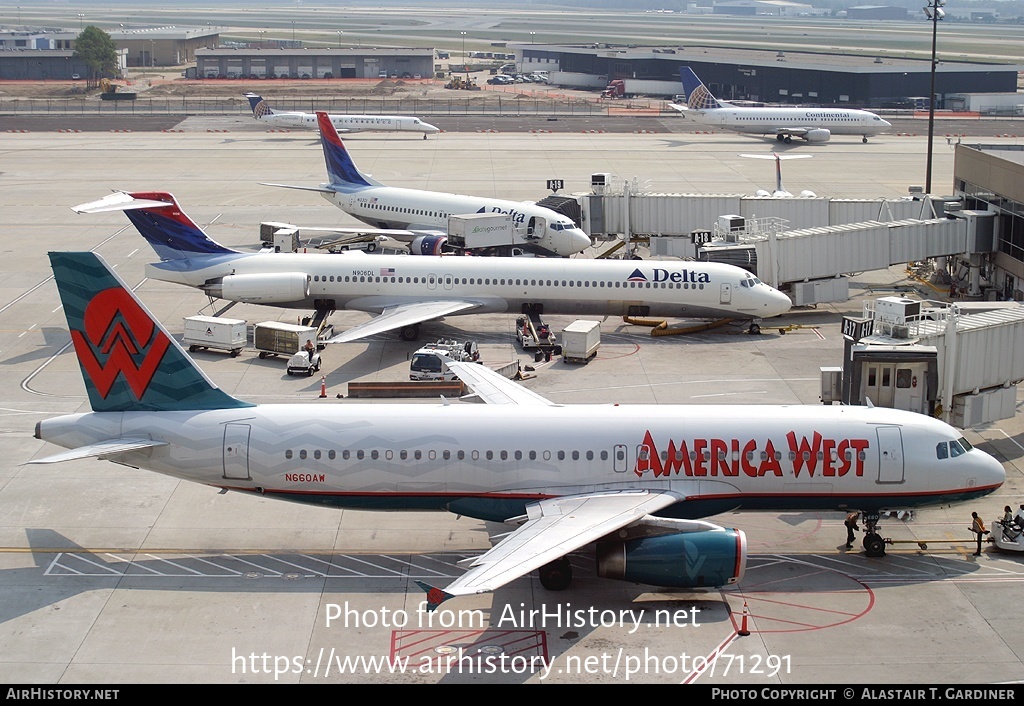 Aircraft Photo of N660AW | Airbus A320-232 | America West Airlines | AirHistory.net #71291