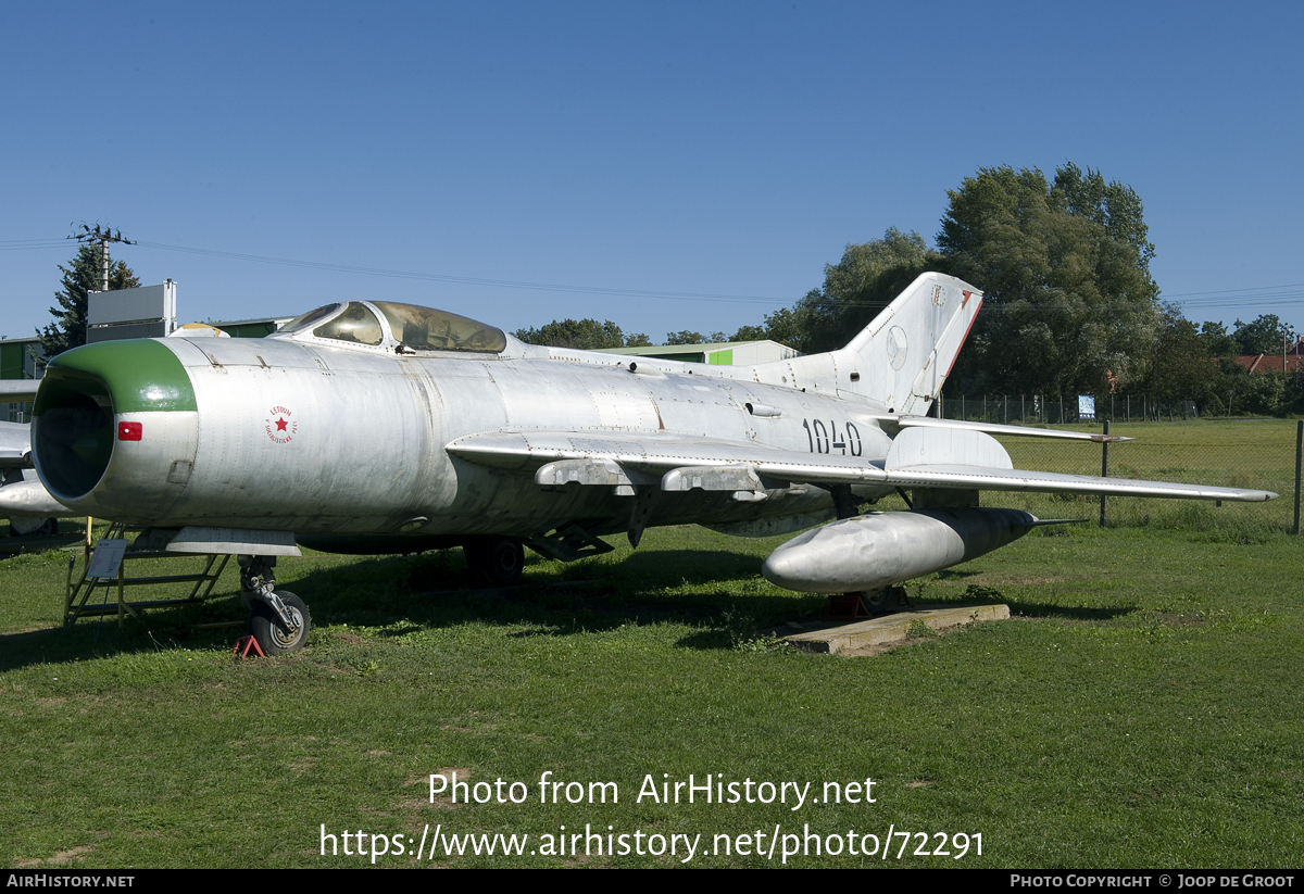 Aircraft Photo of 1040 | Mikoyan-Gurevich MiG-19PM | Czechoslovakia - Air Force | AirHistory.net #72291