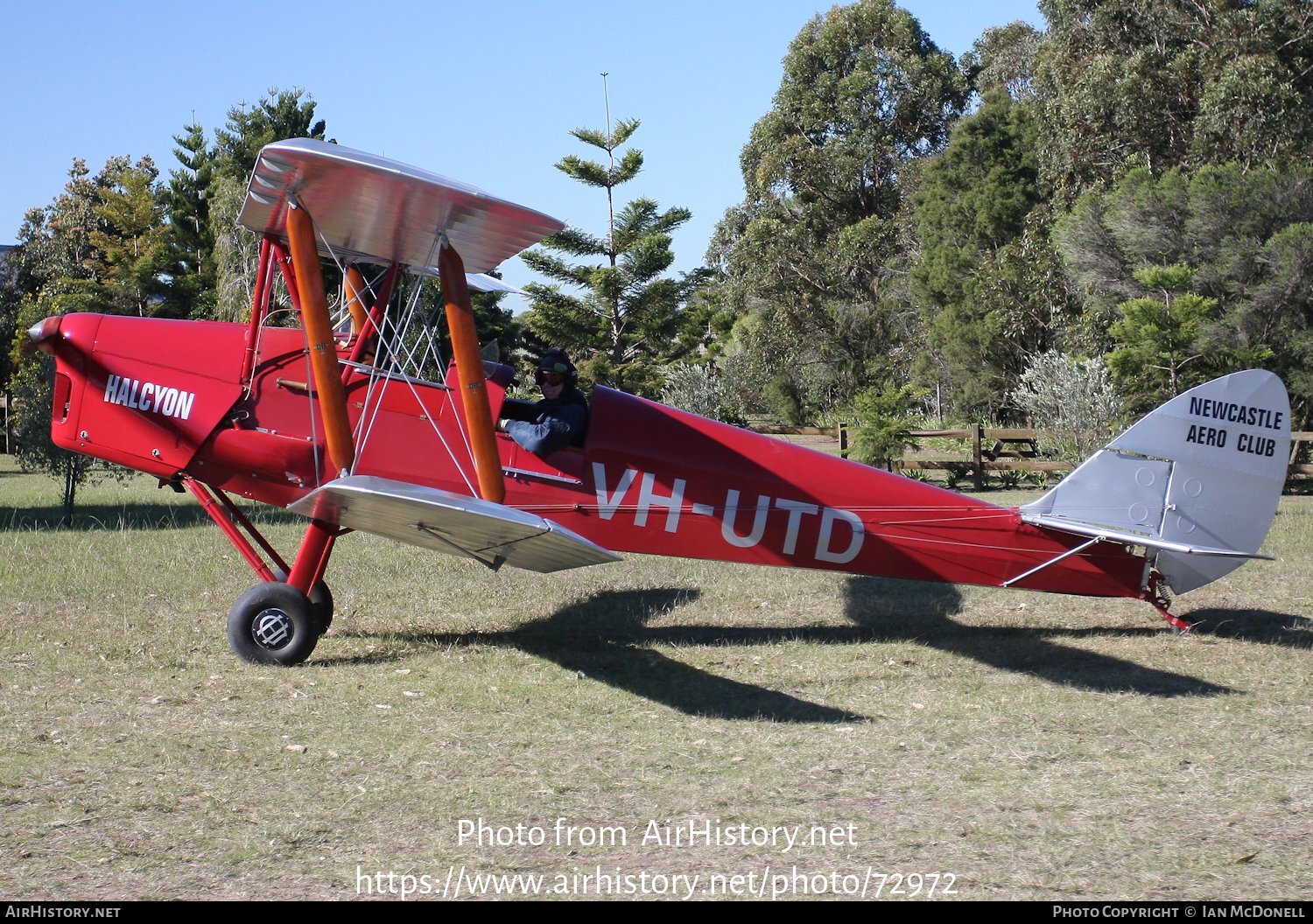 Aircraft Photo of VH-UTD | De Havilland D.H. 82A Tiger Moth | Newcastle Aero Club | AirHistory.net #72972