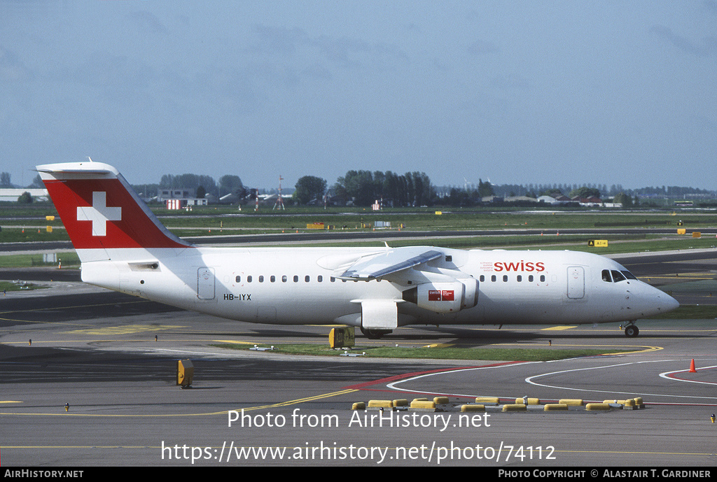 Aircraft Photo of HB-IYX | British Aerospace Avro 146-RJ100 | Swiss International Air Lines | AirHistory.net #74112